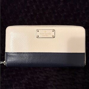 Kate Spade Two-Tone Cream and Navy Wallet